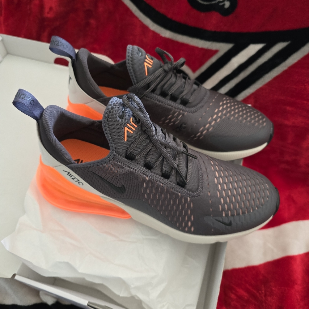 Air Max 270